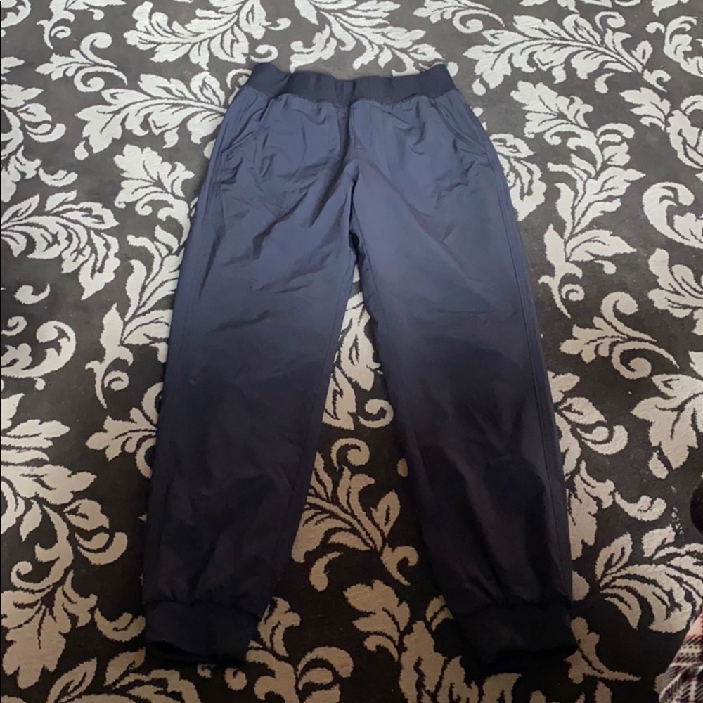 Athleta girls joggers like new